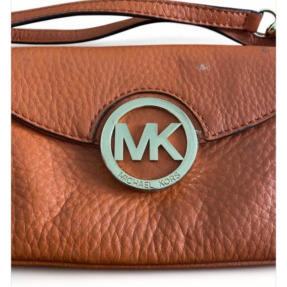 MICHAEL KORS SOFT PEBBLED GENUINE LEATHER MK LOGO WRISTLET in Tangerine - Picture 5 of 5